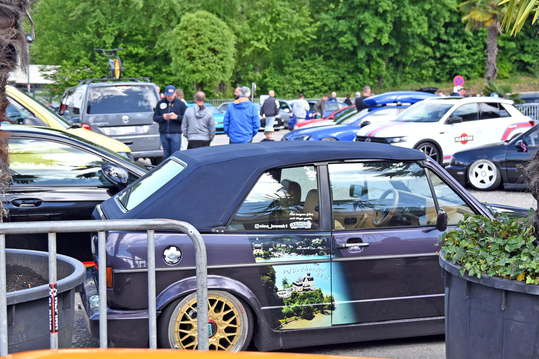 „Verkehrschaos“  : Kilometerlanger Stau: Tuningfans stürmen den Faaker See