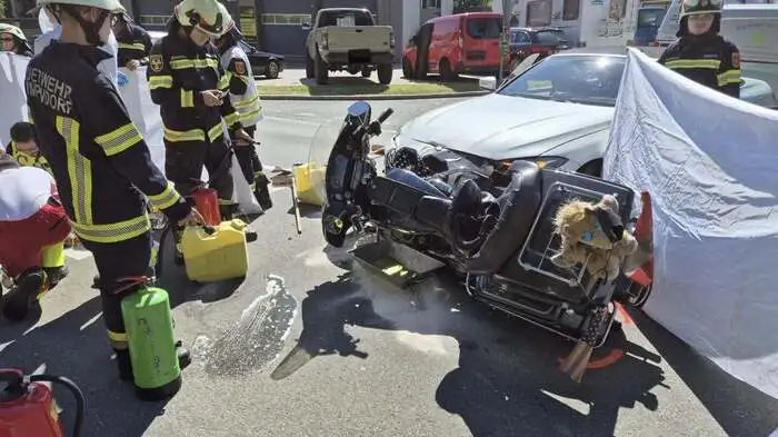 Die Feuerwehr war mit 15 Personen im Einsatz