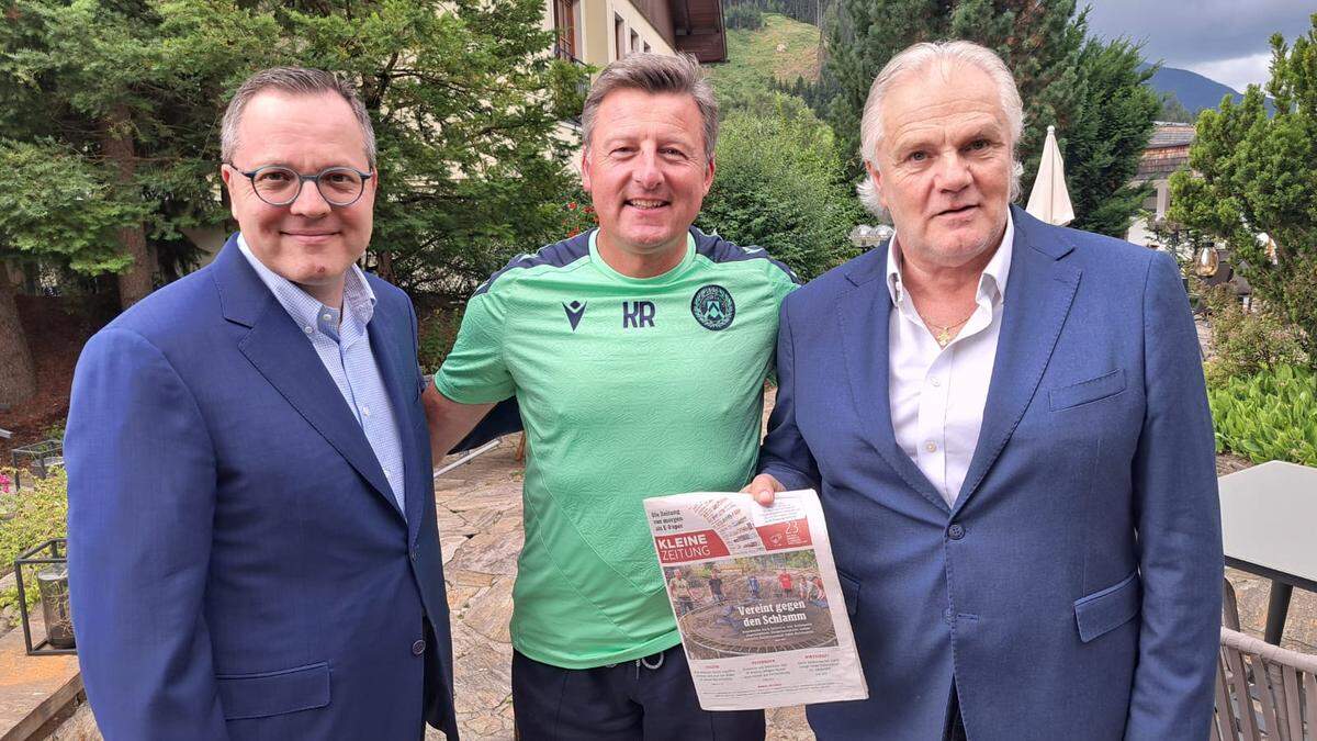 Geschäftsführer Franco Collavino, Trainer Kosta Runjaic und Sportdirektor Gianluca Nani