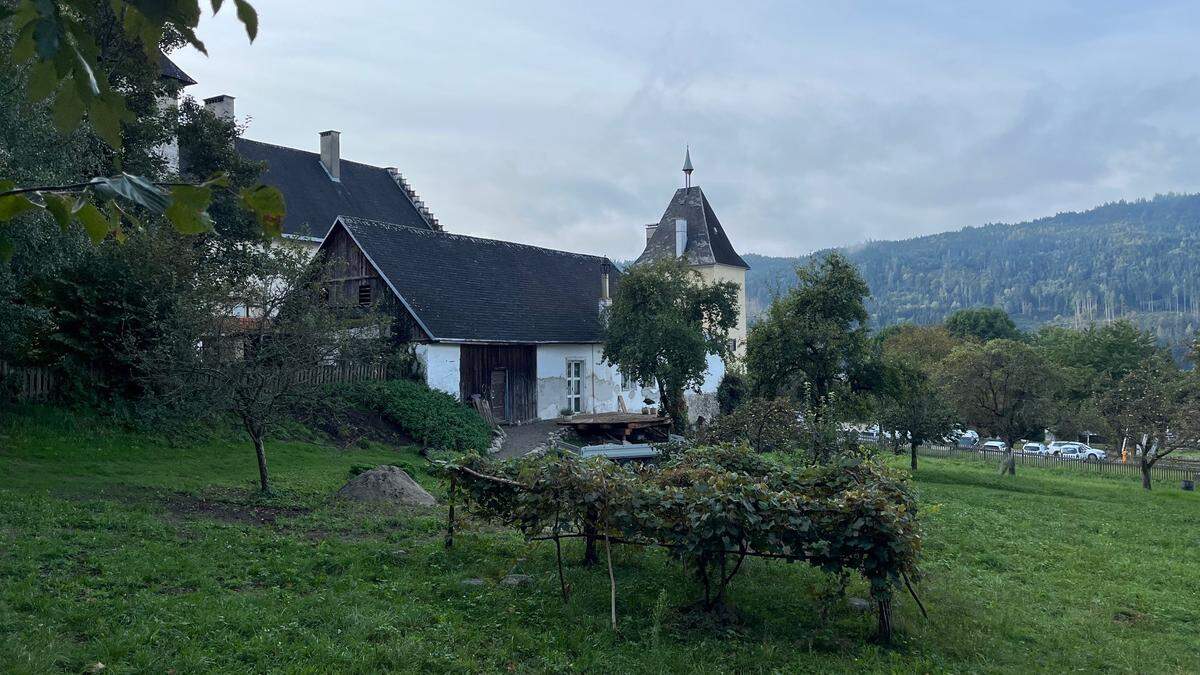 Der Klostergarten der Pfarre Millstatt sollte einem Parkplatz weichen