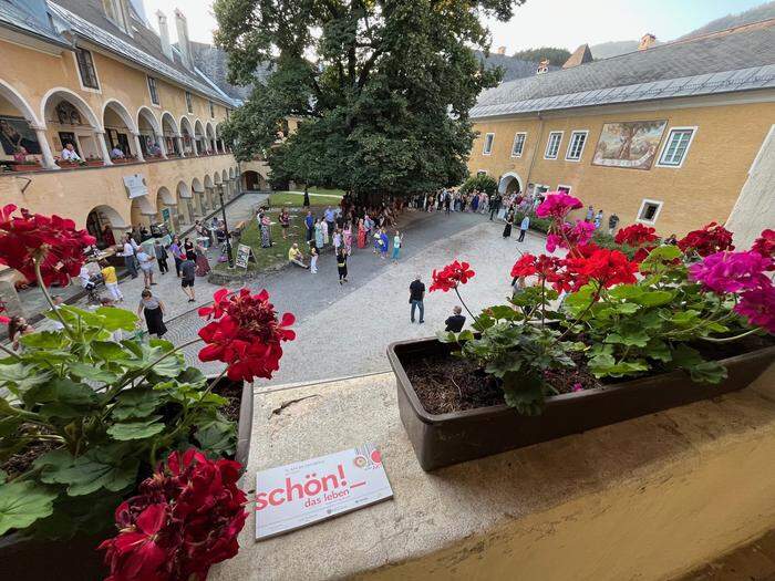 Der Stiftshof bot den idealen Rahmen für ein geballte Ladung an Kunst