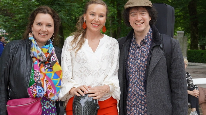 Unter dem Motto „Strahlkraft pur: Kultur!“ gestalteten mehrere Künstler den Sonntagnachmittag mit Musik, Theater, Tanz und Kunst. Mitgewirkt haben der Theaterwagen Porcia mit Angelica Ladurner, die Musikwochen Millstatt mit David Edlinger, das Albecker Schlosstheater sowie die Sommeroper Amthof mit Johannes Hanel. 