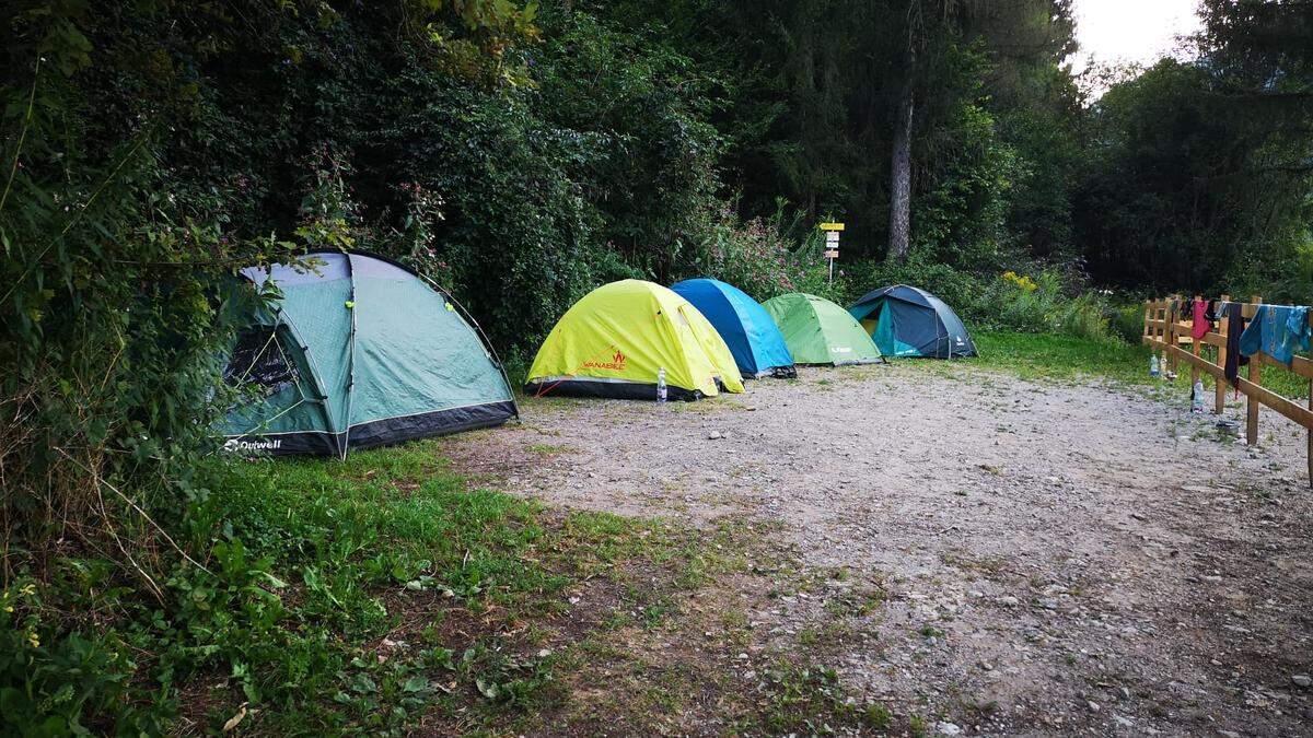 Wildcamper, die sich auf Parkplätzen und im Gelände niederlassen, sorgen für Ärger in den Gemeinden Radenthein und Seeboden