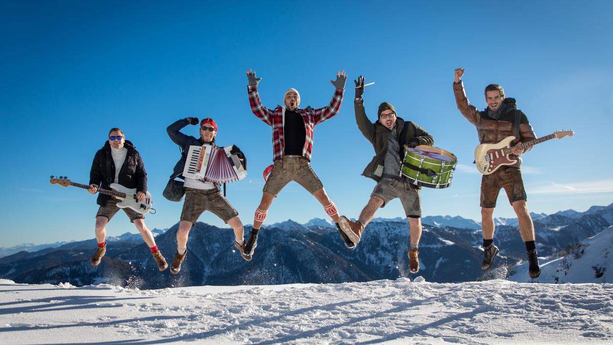 Die Mountain Crew ist Teil des “Wenn die Musi spielt - Sonnenskilauf”