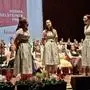Die Gesangsgruppe „Glanschl Zwüllinge“ mit Vanessa Mölschl, Sara Glanzer und Sophie Glanzer. Sie sind Herma Haselsteiner-Preisträger des 25. Alpenländischen Volksmusikwettbewerbes
