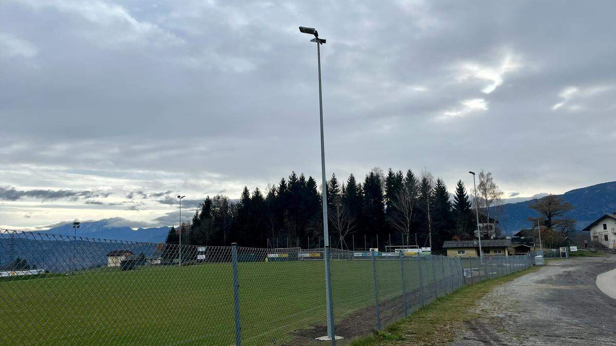 Beim Sportplatz soll ein generationsübergreifendes Begegnungszentrum entstehen