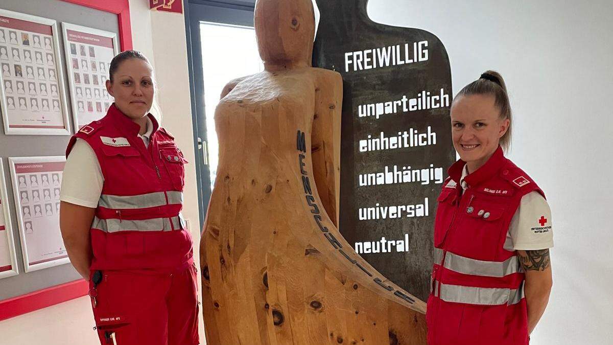 Christina Tuppinger und Eva Selinger verstärken das Team der Lehrsanitäter