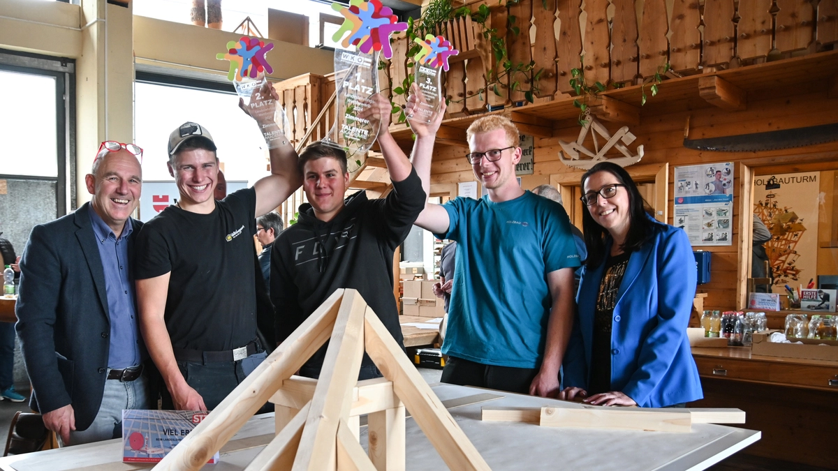 Fritz Klaura, Matthias Heregger (2. Platz), Roman Regittnig (1. Platz), Simon Aigner (3. Platz) und Claudia Körbler-Scherer