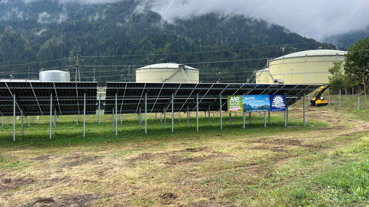 In der Nähe der Pumpstation wurde die Agri-Photovoltaikanlage errichtet