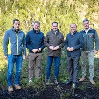 Mathias Pargger, Markus Stotter, Norbert Totschnig, Josef Geisler und Harald Oblasser beim Lokalaugenschein in Oberlienz