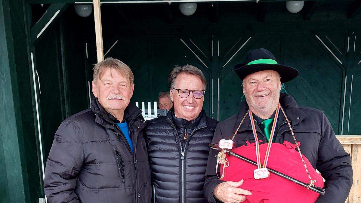 Altkanzler Hans Gramer, Bürgermeister Ewald Tschabitscher und Kanzler Peter Lanz