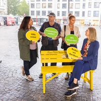 Tatiana Rivera (Projektleiterin Tageszentrum Klagenfurt, pro mente kärnten), Manfred Puschitz (Klient), Sarah Pucker (Unterabteilungsleiterin Abteilung 5, Land Kärnten) und Brigitte Kowatsch (Geschäftsführerin pro mente Gruppe Kärnten)