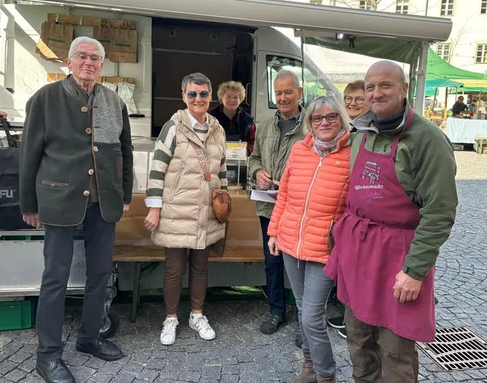 Großer Andrang herrscht vor Ostern beim Stand von Heinrich Preis