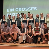 Die alten Bezirksobleute gemeinsam mit ihren neu gewählten Nachfolgern