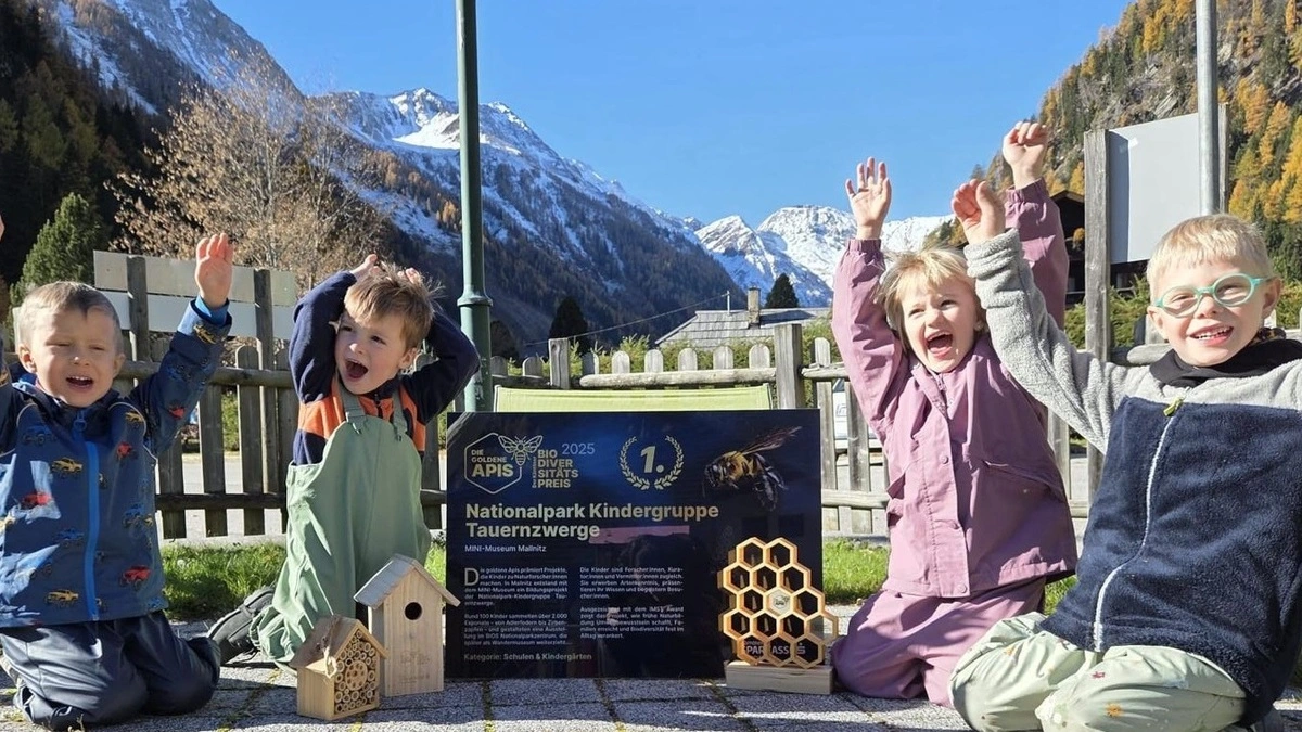 Vier Kinder jubeln | Die Kinder freuen sich über den ersten Platz