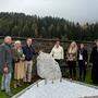 Werner Trattnig, Johanna Kulterer, Michael Maier, Dagmar Götzinger, Bernadette Hartl, Stefanie Ofner, Pfarrer Jörg Hiltner und Pfarrer Gerhard Simonitti