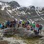 Die Teilnehmer einer Wanderung entlang dem Gletscherweg Pasterze