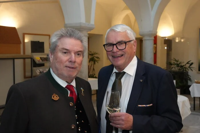 Peter Spreitzer und Bernd Sengseis mischten sich unter die Gratulanten