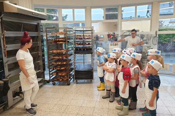 Veronique Kohlmaier erhielt von den Kindern die volle Aufmerksamkeit