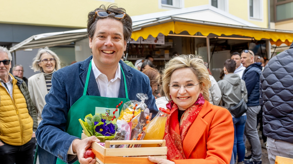 René Schmidpeter ging als stolzer Sieger des Ostereipeckens hervor
