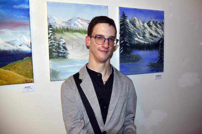 Der 18-jährige Sebastian Santner präsentierte seine Werke in der Kleinen Galerie im Impuls-Center Seeboden