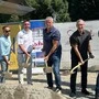 Christian Pichler, Wolfgang Obernosterer, Christoph Staudacher, Gerhard Köfer, Dietmar Glatz und Günther Walzl beim Spatenstich
