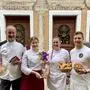 Tür an Tür befinden sich die Konditorei Nussbaumer und die Bäckerei Jury: Rudi Nussbaumer, Emilia Kainer, Larissa Oberegger und Florian Jury