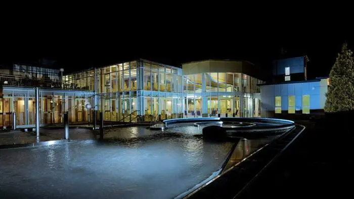 Das Hallenbad Aquarena ist über 50 Jahre alt und muss dringend saniert werden