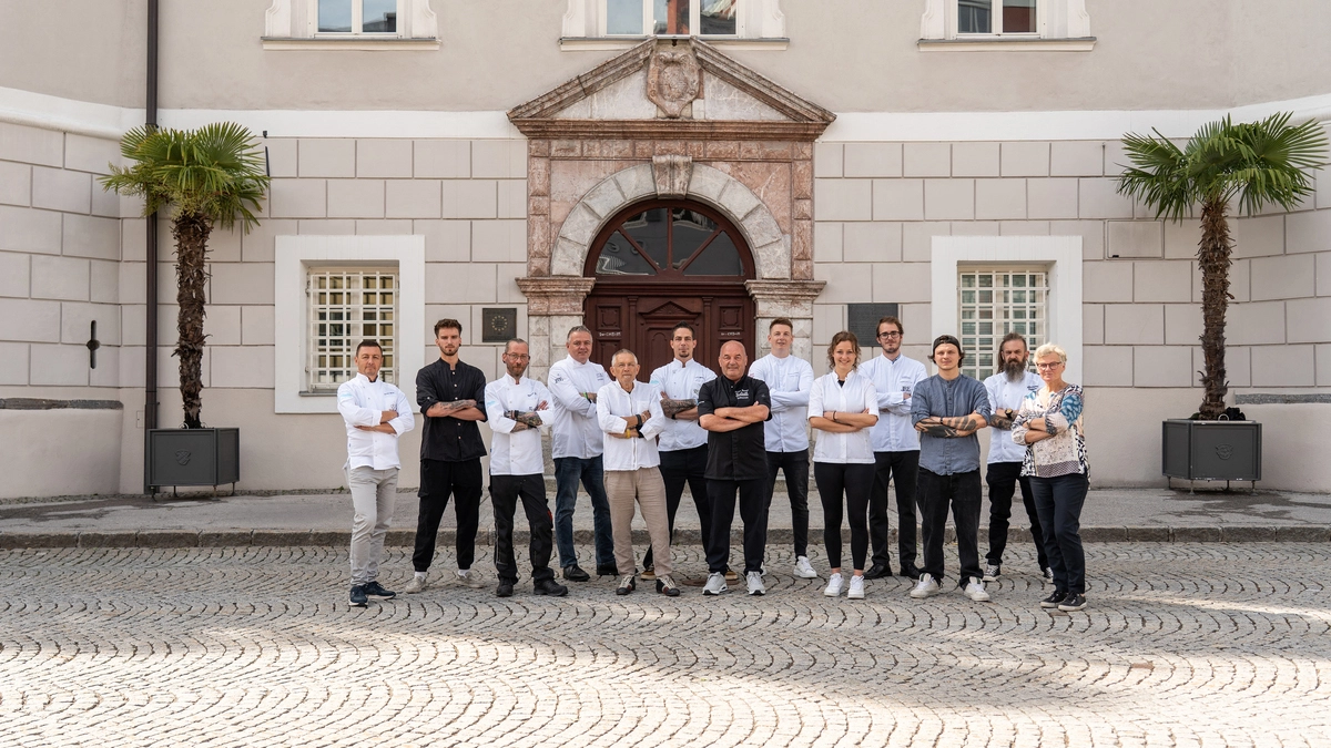 Osttiroler Spitzenköche und namhafte Gastköche aus ganz Österreich verwandeln den Lienzer Hauptplatz in eine Genussmeile