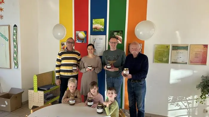 Hans Briggl, Michaela Maier, Michael Maier, Gerhard Schmölzer mit Stephan sowie Laura und Raphael