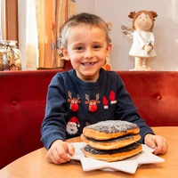 Ben Strasser aus St. Lorenzen freut sich auf das Mittagessen