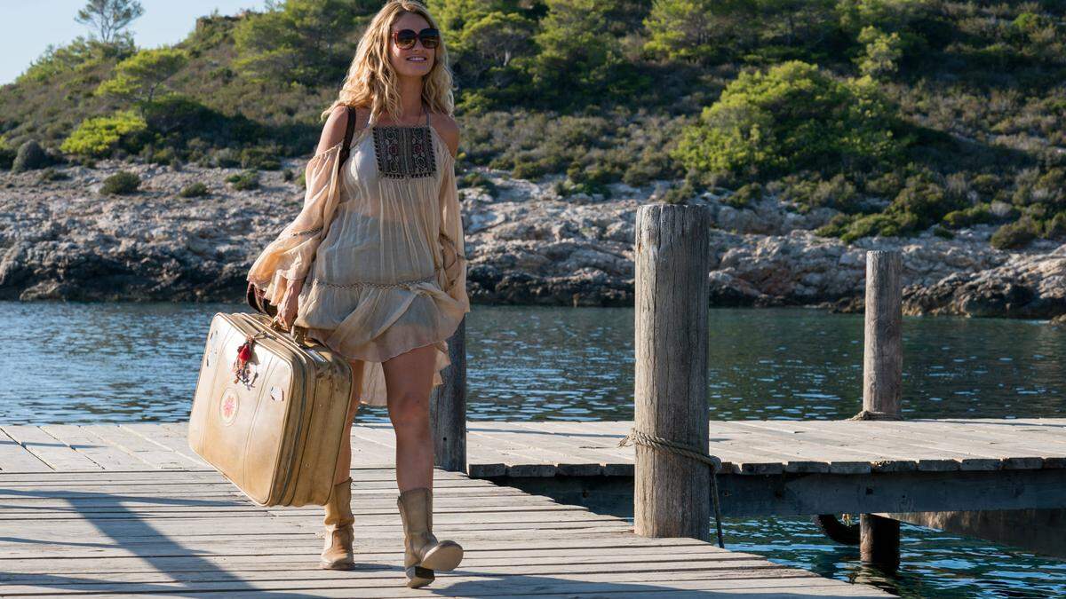 Auch Lily James, am Foto im Film „Mamma Mia! Here We Go Again“, kommt nach Osttirol  