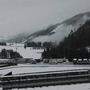 Ihr Lager hat die Filmfirma im Biathlonzentrum Obertilliach aufgeschlagen