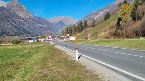 Von Lienz kommend auf der linken Seite entsteht das Hotel 