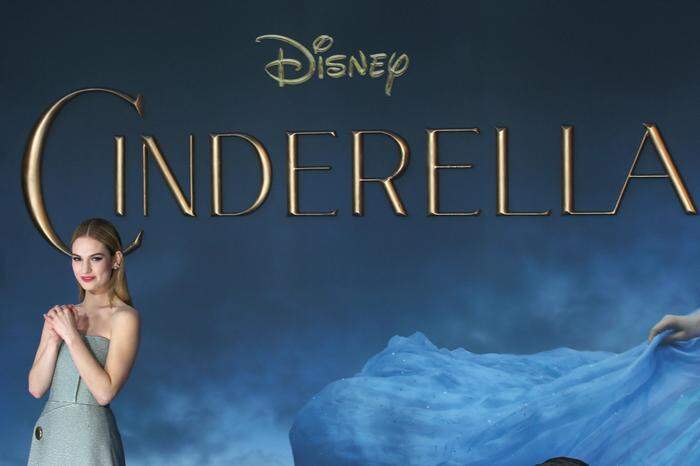 Lily James, die die weibliche Hauptrolle spielt, war „Cinderella“