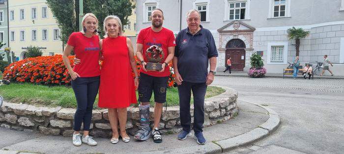 Nina Karl-Grissmann, Sandra, Niki und Werner Grissmann freuen sich auf ein tolles Wochenende