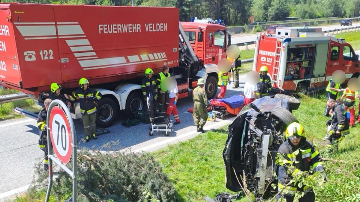 Bei der Autobahnabfahrt Wernberg ereignete sich der dramatische Unfall