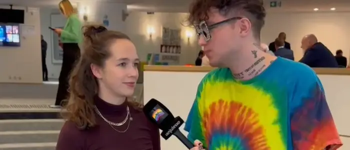 EU-Abgeordnete Lena Schilling scheiterte an den (gar nicht so schweren) Fragen von Influencer Ian Jules