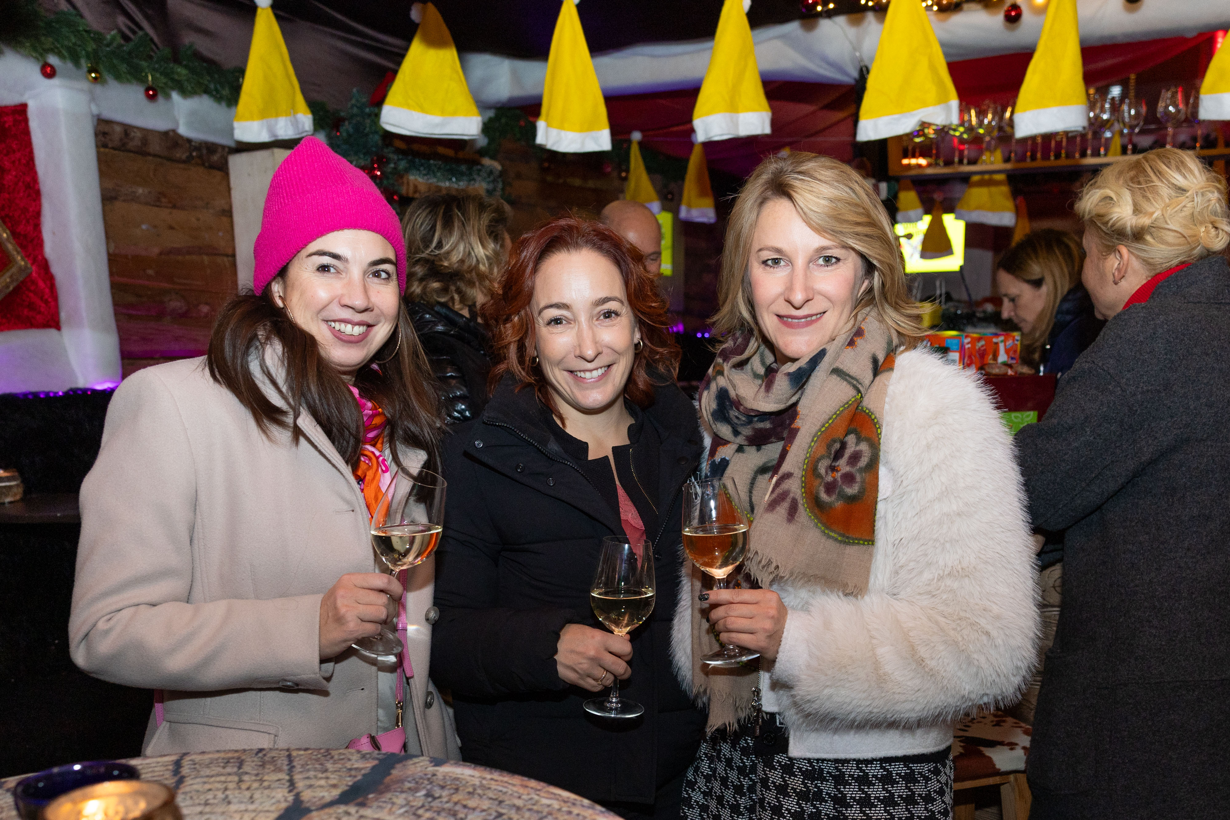 Viele strömten auf den Neuen Platz in Klagenfurt zum Antenne Kärnten Adventpunsch