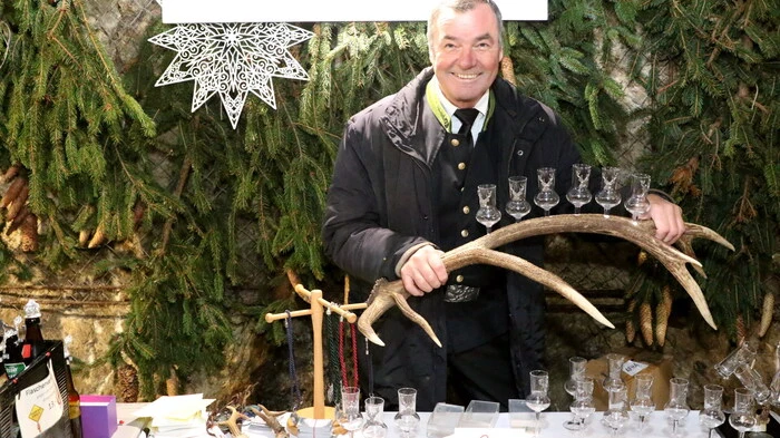 Im rund 900 Meter langen Bergwerksstollen gab es Musik, Handwerkskunst und Kulinarik.