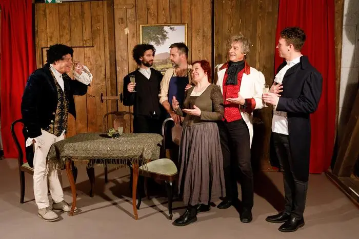 Einen Monat lang wird auf Schloss Albeck geprobt 