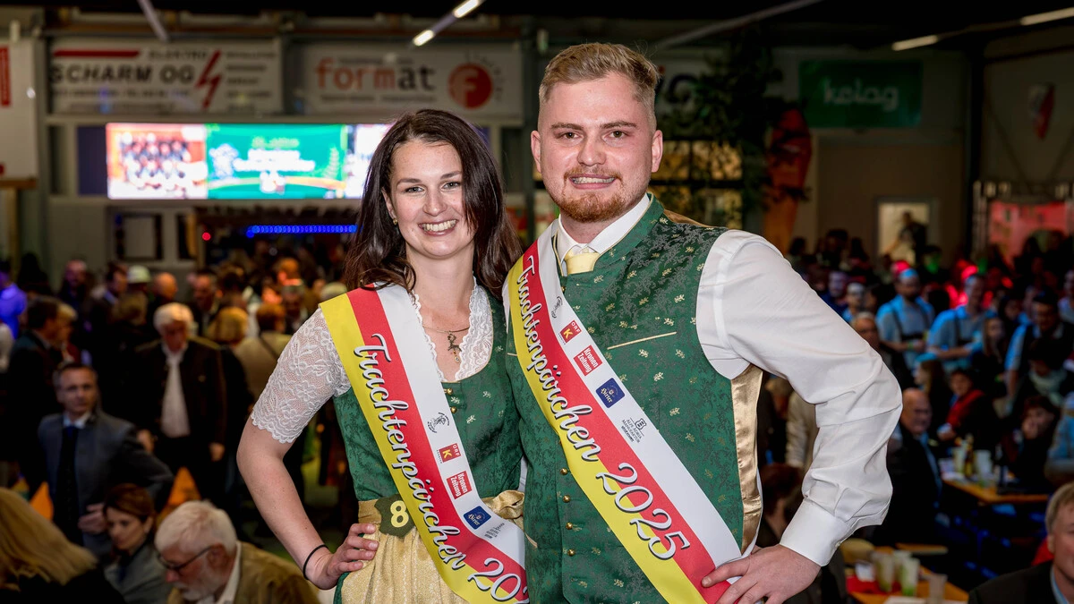 Unschlagbar: Laura Ratheiser und Dominik Ressler sind das Trachtenpärchen des Jahres 2025