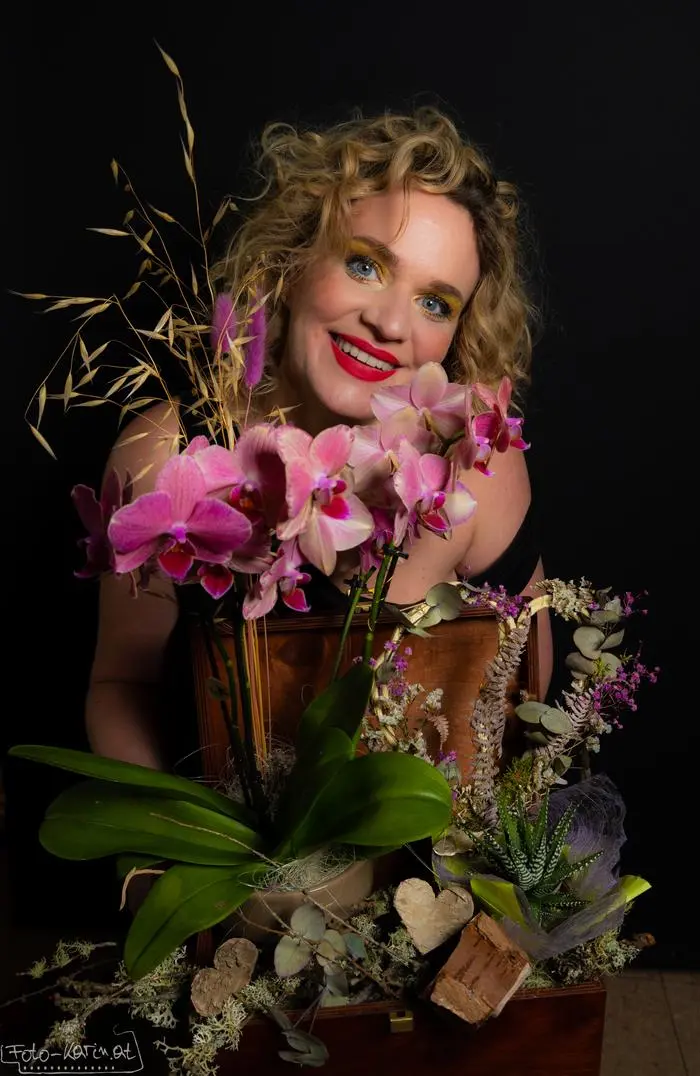Blumen Michaela Studio Shooting Mai 2024_foto-karinWernig