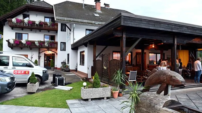 Beim Forellenwirt Bacher fand die Vorpremiere des „Erlebnis Österreich: Wanderparadies Saualm Natur und Kultur auf Schritt und Tritt“ statt. 