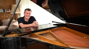 Vollblutmusiker Thomas Trinkl an seinem Flügel
