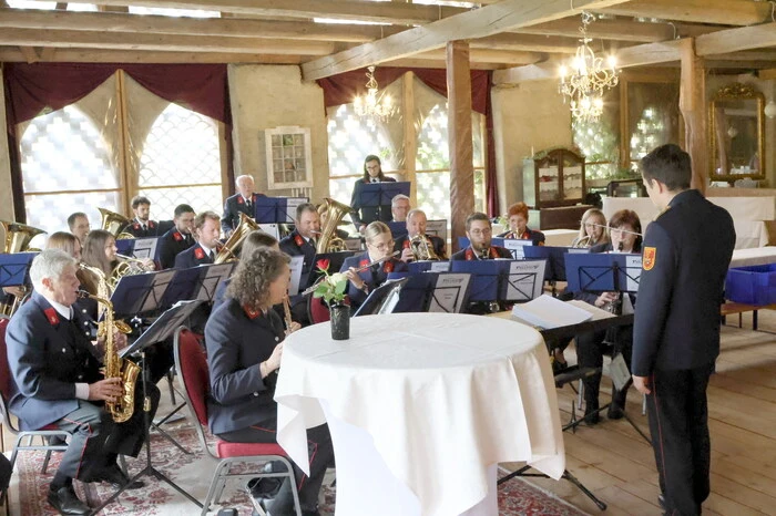 Für den musikalischen Aufputz sorgten die Feuerwehrmusik St. Georgen/Längsee (Kapellmeister Wolfgang Gritzner) und das „Edelweiss Bloss“, welches aus der Steiermark angereist ist.