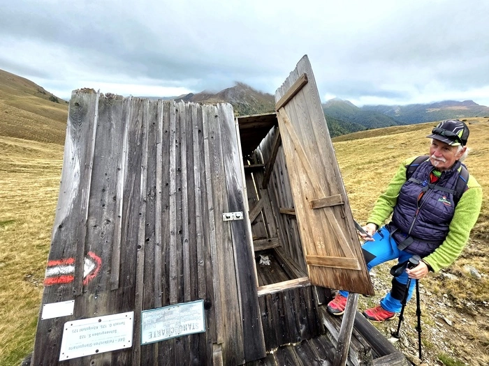 Die Hütte steht auf dem Kopf