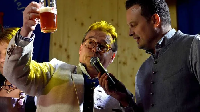 Beim Hirter Rubin-Leuchten hatte man Bock auf das frische Bier.