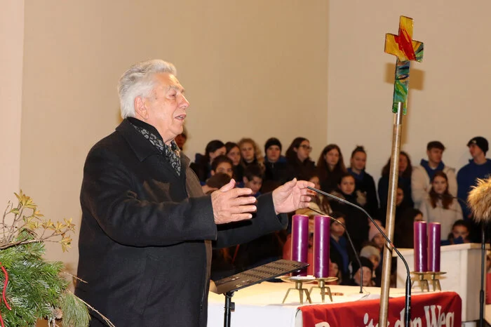 Es waren die „Stimmen aus Kärnten“ und der Jugendchor Tanzenberg zu hören.