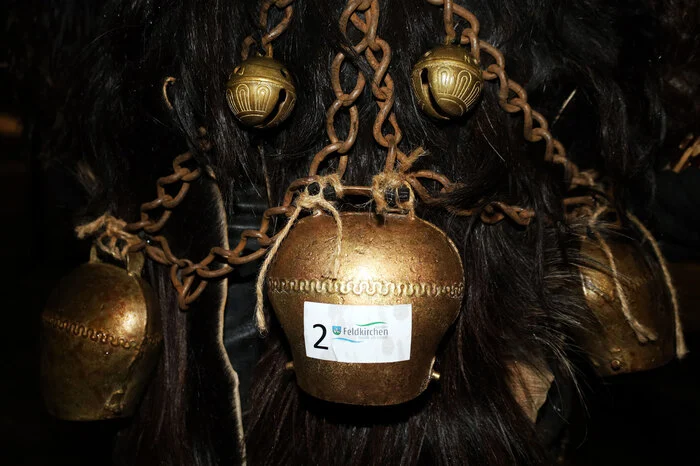 Bei leichtem Schneefall fand heuer wieder der traditionelle Krampuslauf statt.